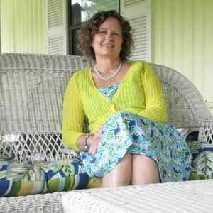 Meet your Posher, Deborah